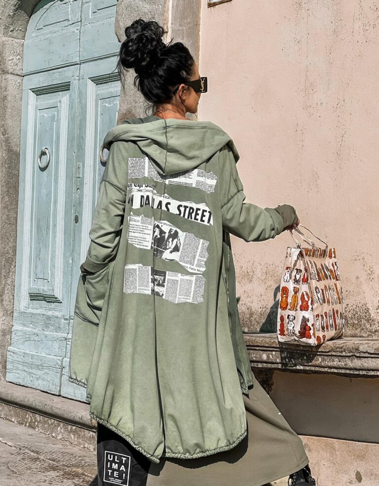 Bluza z ozdobnymi nadrukami oraz kapturem przecierana Zocco 2317-Z - zdjęcie 2