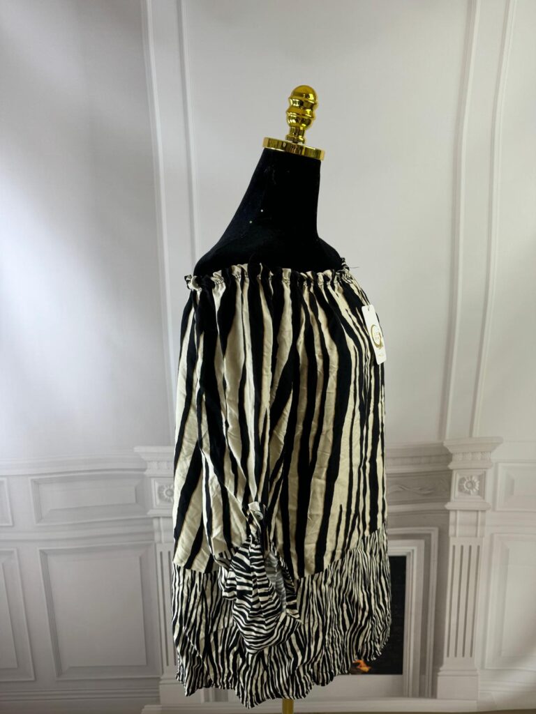 Bluzka z odkrytymi ramionami (moda włoska) 3383-MW - zdjęcie 2