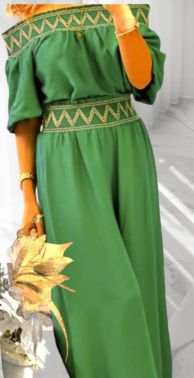 Komplet z ozdobnymi pasami jasno zielony (moda włoska) 4623-MW