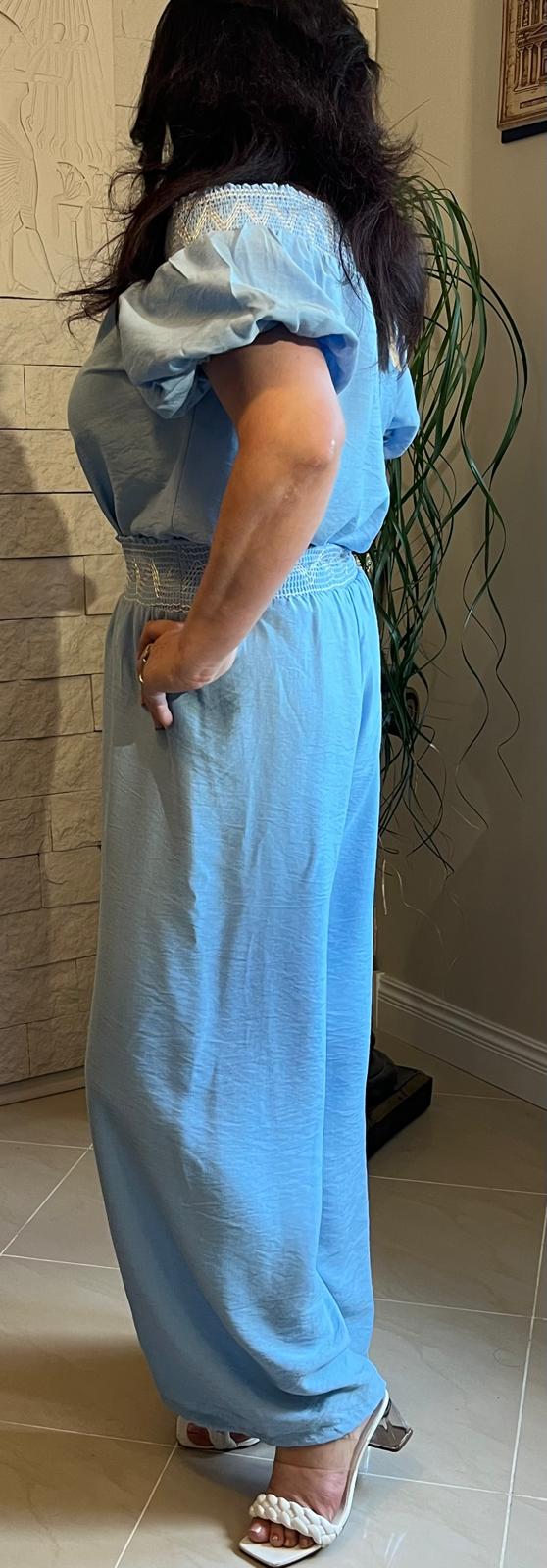 Komplet z ozdobnymi pasami błękitny (moda włoska) 4620-MW