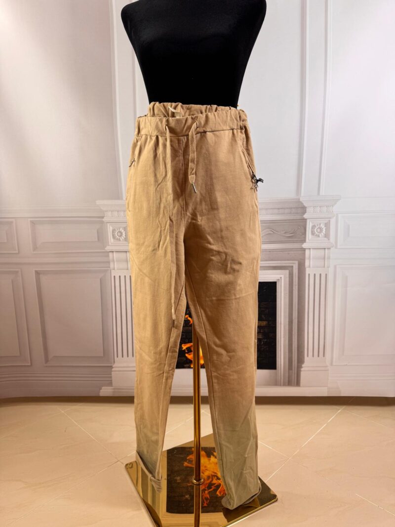 Sportowe spodnie (moda włoska) 6877-MW