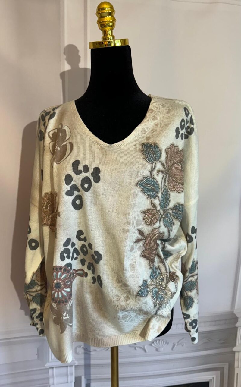 Sweterek w róże (moda włoska) 6644-MW