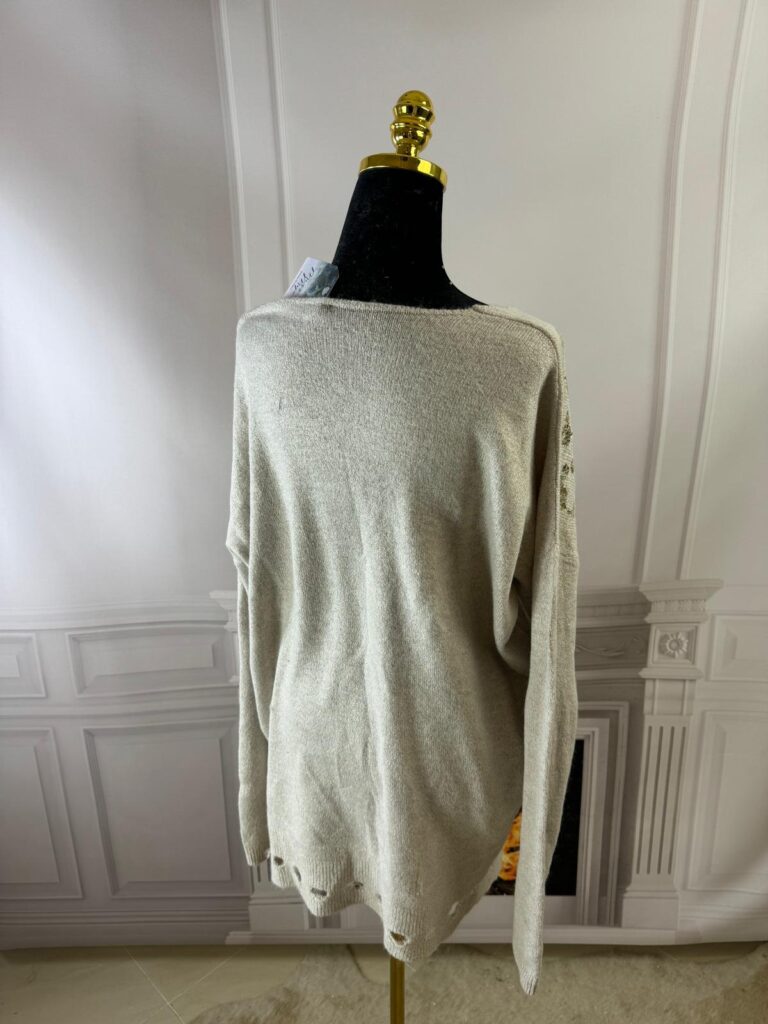 Sweterek ze złotymi nadrukami (moda włoska) 8391-MW - zdjęcie 3